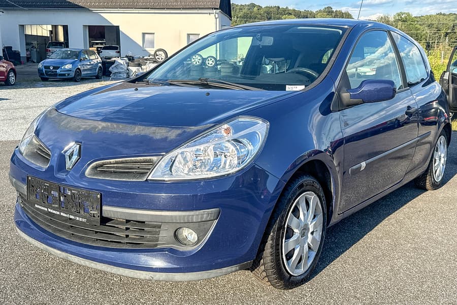 PKW Renault Clio 1,2